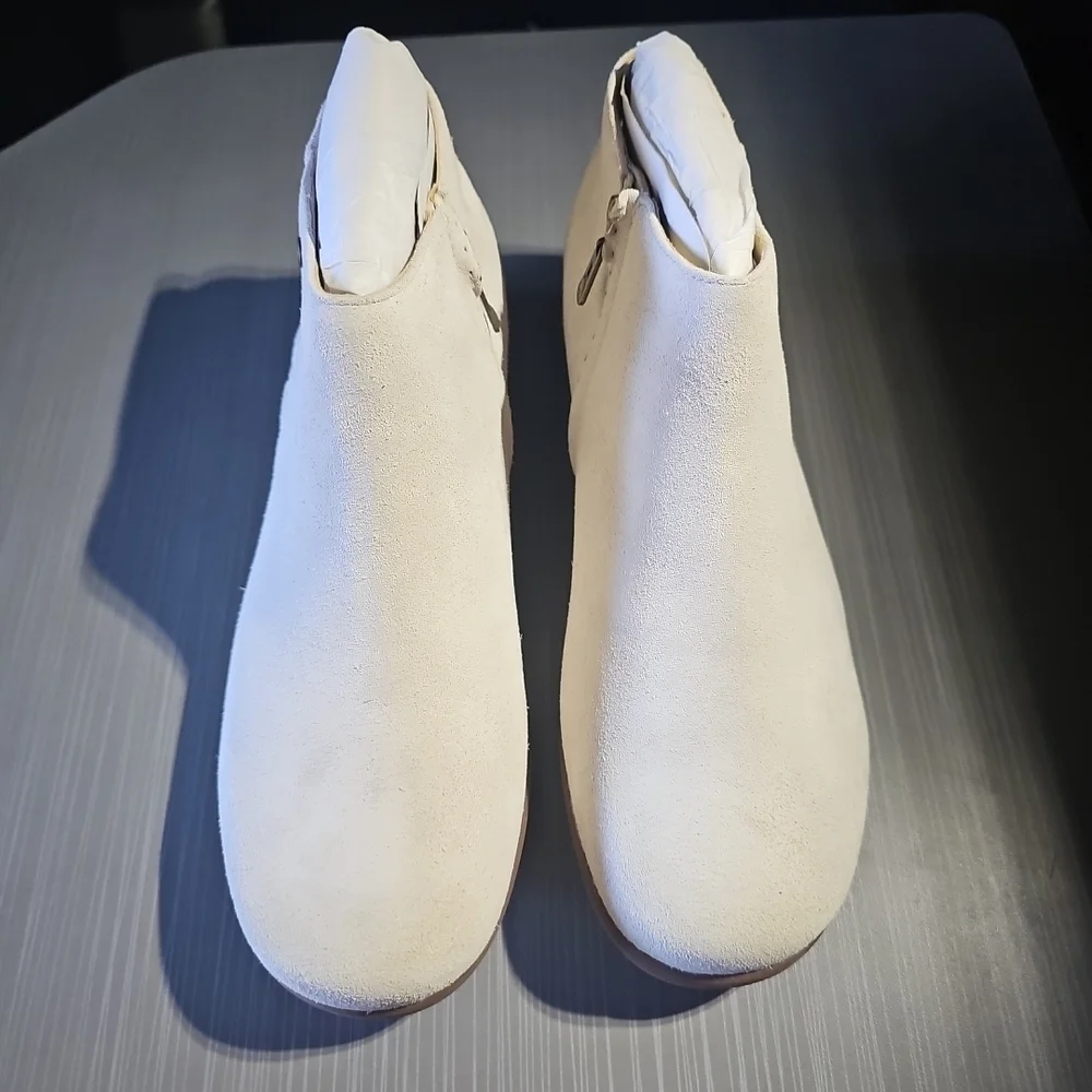 Spenco Manor Revitalign‎ Orthotic Cream Suede Ankle Boot Women's 12B New In Box